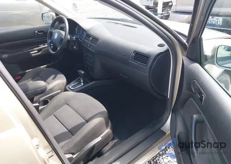 2004 Volkswagen Jetta Gls 2.0L из США, поврежденный, VIN 3VWSK69MX4M102661